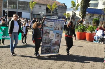 Foto - Caminhada Cívica em homenagem à Patria e aos 55 anos de Anta Gorda