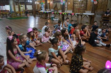 Foto - Carnaval Infantil - Projeto Férias na Biblioteca