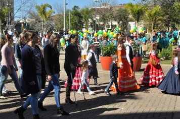 Foto - Caminhada Cívica em homenagem à Patria e aos 55 anos de Anta Gorda