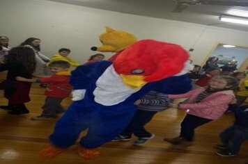 Foto - Férias Escolares na Biblioteca 