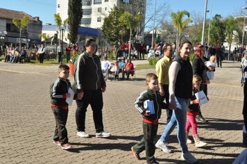 Foto - Caminhada Cívica em homenagem à Patria e aos 55 anos de Anta Gorda