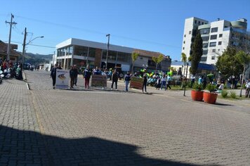 Foto - Caminhada Cívica em homenagem à Patria e aos 55 anos de Anta Gorda