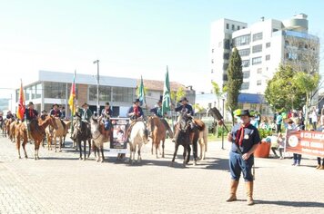 Foto - Caminhada Cívica em homenagem à Patria e aos 55 anos de Anta Gorda