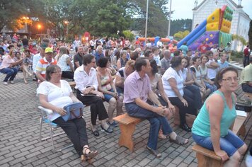 Foto - Festa em honra aos Santos Reis