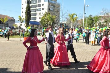 Foto - Caminhada Cívica em homenagem à Patria e aos 55 anos de Anta Gorda