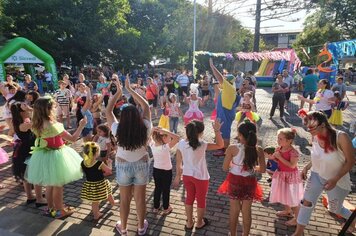 Foto - Carnaval Infantil ocorreu neste domingo