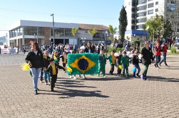 Foto - Caminhada Cívica em homenagem à Patria e aos 55 anos de Anta Gorda