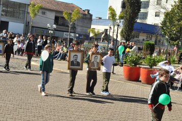 Foto - Caminhada Cívica em homenagem à Patria e aos 55 anos de Anta Gorda