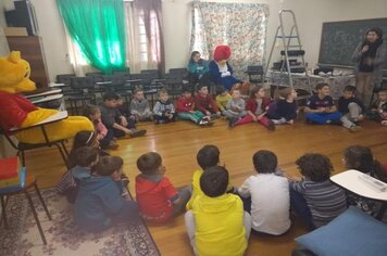 Foto - Férias Escolares na Biblioteca 