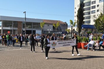 Foto - Caminhada Cívica em homenagem à Patria e aos 55 anos de Anta Gorda