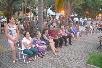 Foto - Festa em honra aos Santos Reis