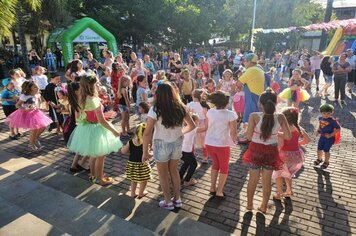 Foto - Carnaval Infantil ocorreu neste domingo