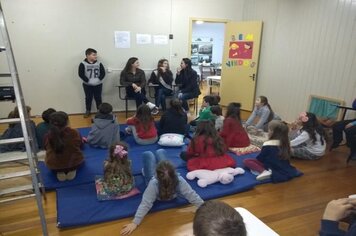 Foto - Férias Escolares na Biblioteca 