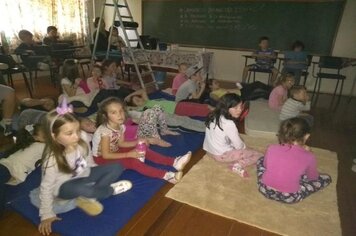 Foto - Férias Escolares na Biblioteca 