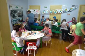 Foto - Férias Escolares na Biblioteca 