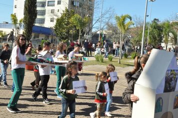 Foto - Caminhada Cívica em homenagem à Patria e aos 55 anos de Anta Gorda
