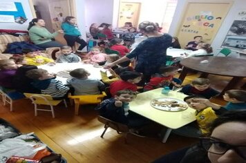 Foto - Férias Escolares na Biblioteca 