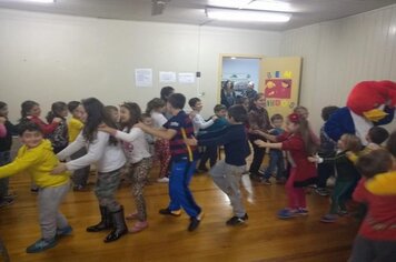 Foto - Férias Escolares na Biblioteca 