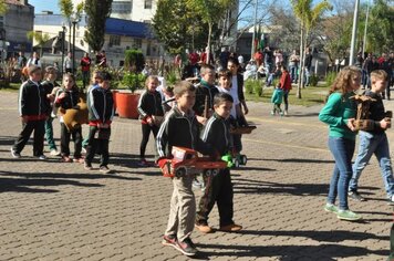 Foto - Caminhada Cívica em homenagem à Patria e aos 55 anos de Anta Gorda