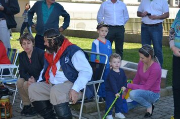 Foto - Caminhada Cívica em homenagem à Patria e aos 55 anos de Anta Gorda