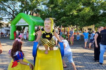 Foto - Carnaval Infantil ocorreu neste domingo