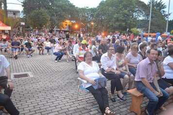 Foto - Festa em honra aos Santos Reis