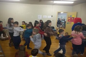 Foto - Férias Escolares na Biblioteca 