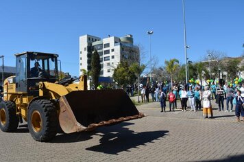 Foto - Caminhada Cívica em homenagem à Patria e aos 55 anos de Anta Gorda