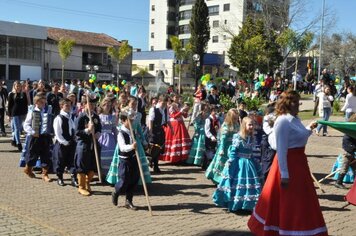 Foto - Caminhada Cívica em homenagem à Patria e aos 55 anos de Anta Gorda