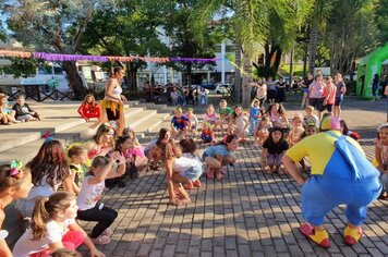 Foto - Carnaval Infantil ocorreu neste domingo