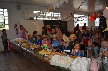 Foto - 1ª Quermesse Beneficente da Biblioteca Pública Cecília Meireles