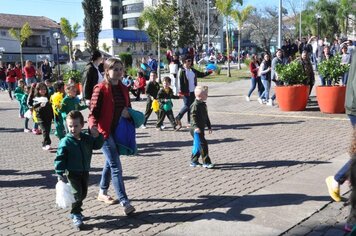 Foto - Caminhada Cívica em homenagem à Patria e aos 55 anos de Anta Gorda
