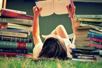 Oficinas de leitura, hora do conto e artesanato fazem parte de Projeto