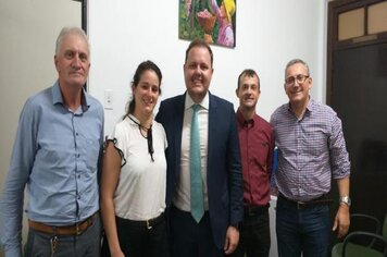 Comitiva de Anta Gorda viaja à POA para tratar de diversos assuntos do interesse do Município. 