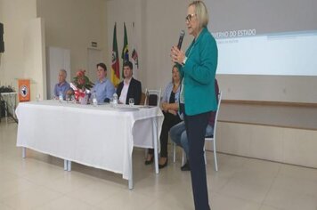 Secretária da Saúde do Estado anuncia repasses da saúde em reunião no Vale do Taquari.