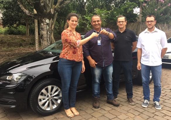 Prefeitura adquire novo automóvel para uso do Gabinete.