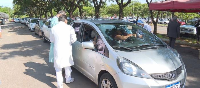 Vacinação contra COVID para idosos a partir de 85 anos inicia dia 11 de fevereiro. 