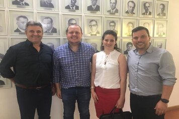 Lideranças viajam à Capital em busca de apoio e recursos para a FestLeite