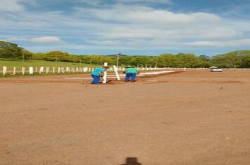 Secretaria inicia montagem de estábulos para FestLeite