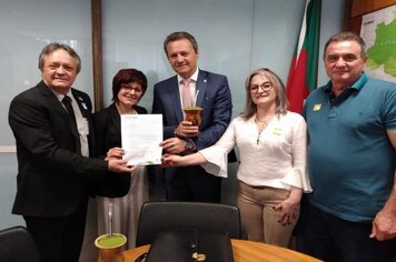 Celso e Maristela estão em Brasília em busca de recursos