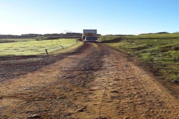 Secretaria de Obras aproveita dias de sol para manutenção das estradas