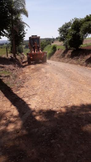 Secretaria de Obras realiza patrolamento nas estradas