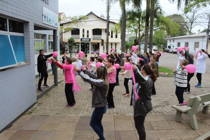 Caminhadas marcam outubro rosa