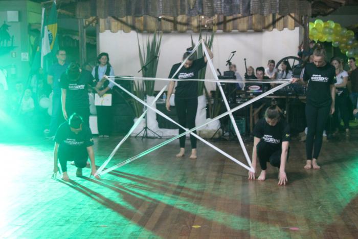 Lança Crioula sedia Noite Cultural