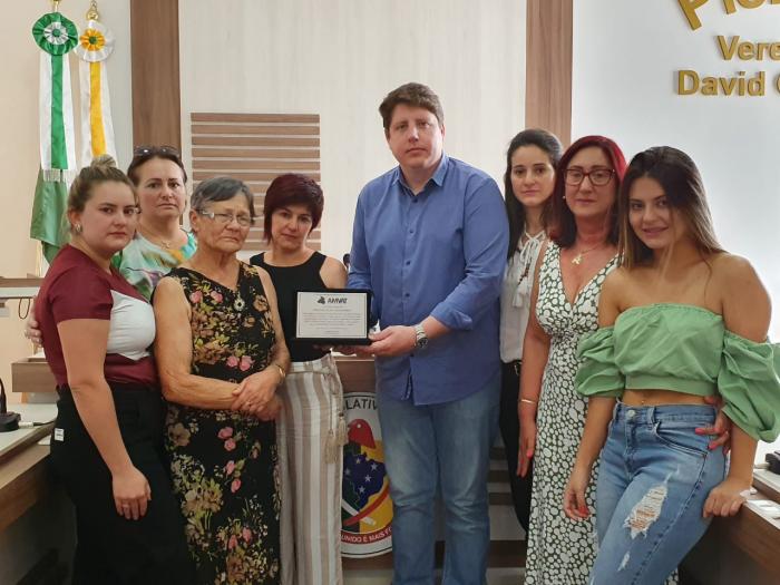 Celsinho é homenageado em Assembleia da Amvat 