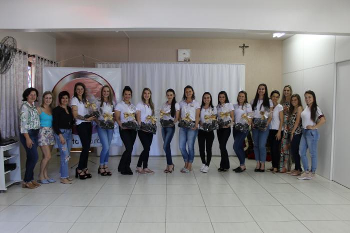 Em último encontro, candidatas à Corte de Anta Gorda se preparam para reta final